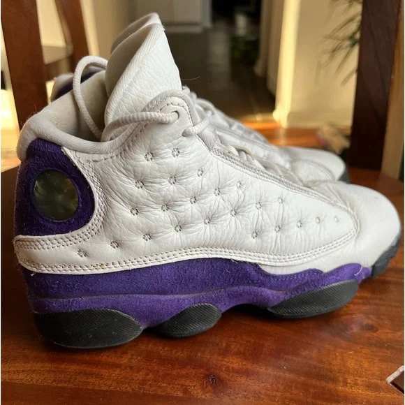Girls Nike White Purple Black Jordan 13 Basketball Shoes - Picture 5 of 11